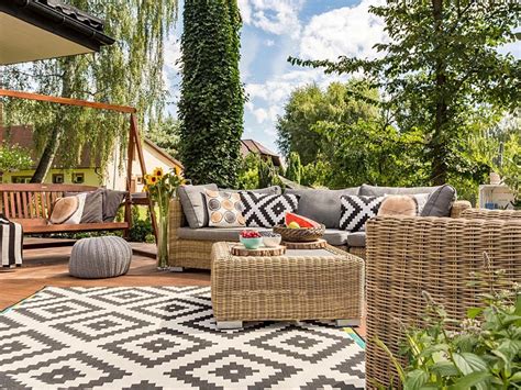 Whether you're looking for 8x10 outdoor rugs or 5x7 outdoor rugs, you'll find a size that fits your space perfectly. Outdoor Carpets Dubai - Buy New Design Carpets In UAE 2021