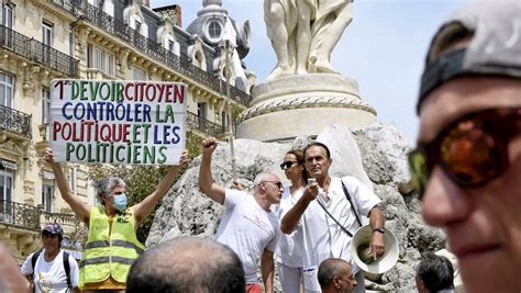 Manifestations Contre Le Pass Sanitaire 161 000 Personnes Ont Défilé