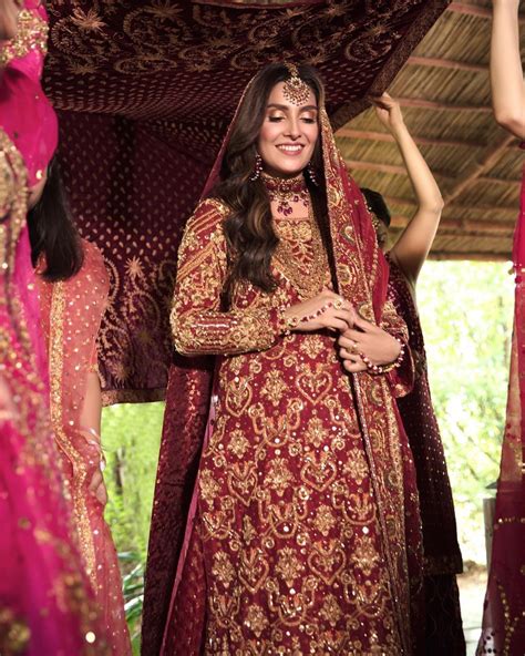 Pin By Maya Khaani On Ayeza Khan And Sajjal Nd Saboor Ali Beautiful Pakistani Dresses Pakistani