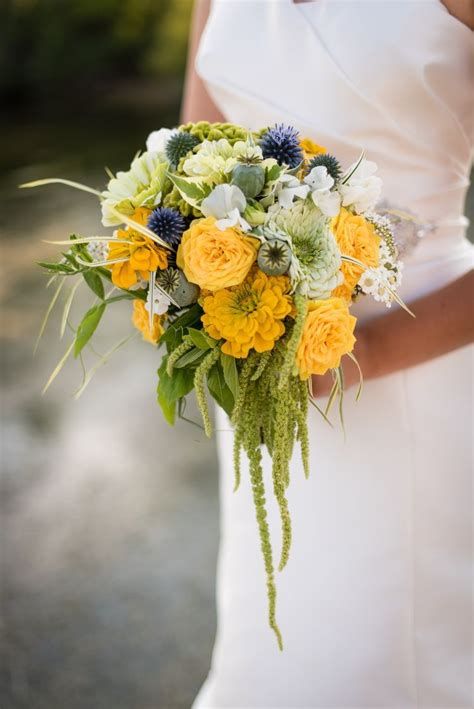 Check spelling or type a new query. Pin on Beach Wedding Bouquets