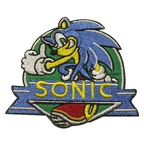 Sonic The Hedgehog Thumbs Up 2 34 Tall Embroidered Iron On Patch
