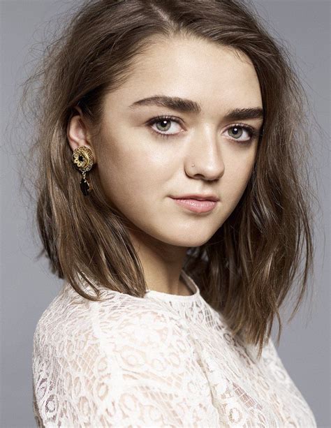 Фотографии Maisie Williams Мэйси Уильямс 65 альбомов Maisie