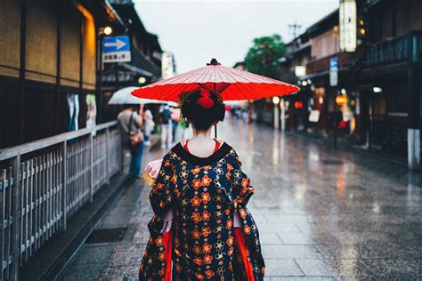 How To Spot A Geisha Fathom