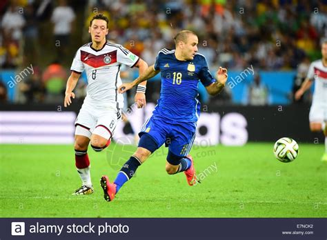 Alemania no era menos y formó con estrellas como toni schumacher, littbarski, rummenigge y uli stielike. Camiseta 2ª Argentina Mundial 2014 #18 PALACIO Final vs ...
