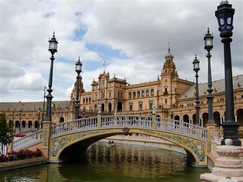 Reisen sie nach sevilla und entdecken sie alle sehenswürdigkeiten, die diese stadt. Plaza de España, Sevilla: Fotos - Seite 2