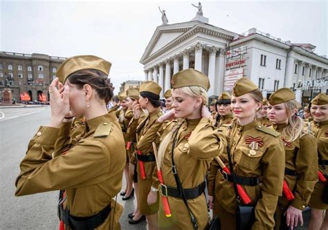 Russian Female Cadets Preparing For Victory Day Parade 2018 960 X 675
