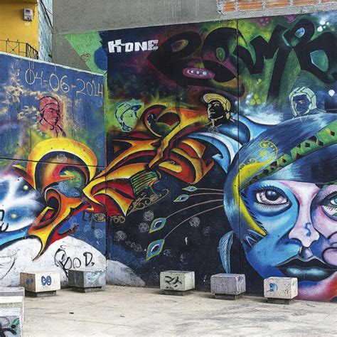 Day Tour “graffitour” 13th Commune Medellin De Paseo Por Colombia