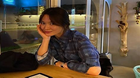 Song Hye Kyo Makes People Crazy With Face No Makeup Appear In Portugal