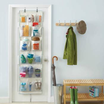 ways  organize  small bedroom page