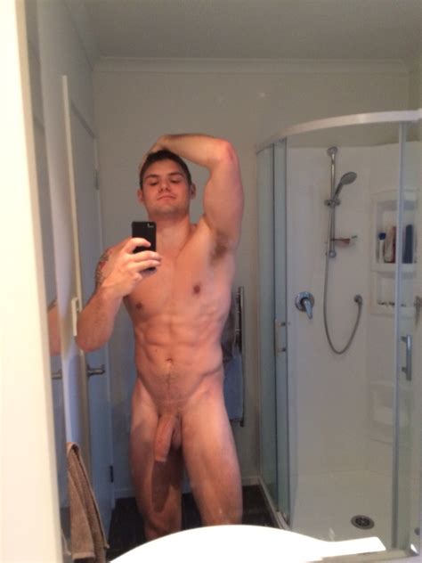 Cute Stud Showing His Very Big Cock Nude Amateur Guys