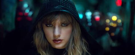 Taylor Swift Releases Ready For It Lyric Video Fans Of Taylor