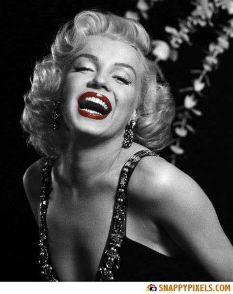 Marilyn Monroe Black And White Pictures With Red Lips Marilyn Monroe