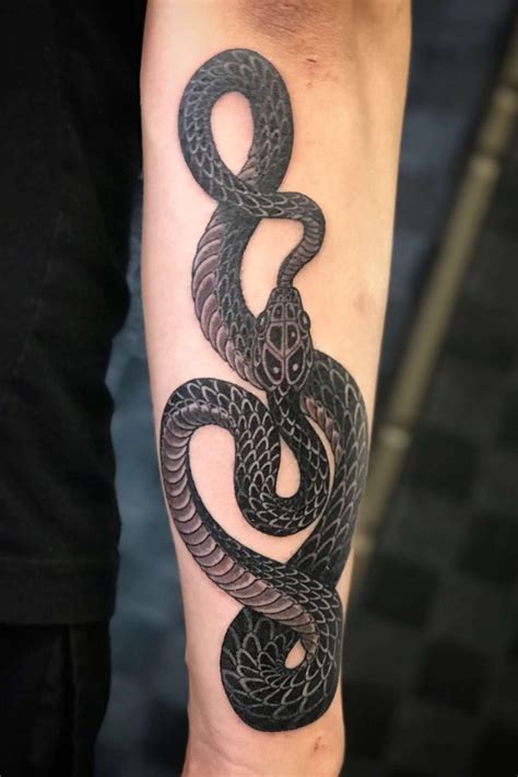 10 Best Black Mamba Snake Tattoo Designs And Meanings Petpress