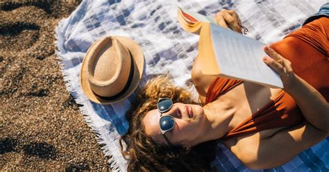 Best Beach Reads For Summer According To Goodreads