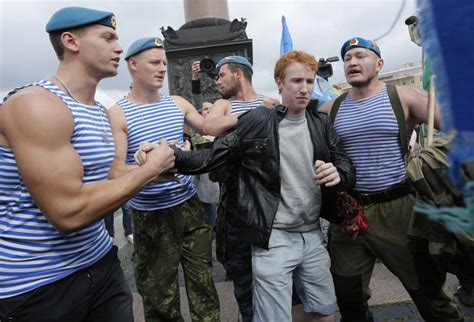 Russia S Gay Rights Problem Photo Pictures CBS News