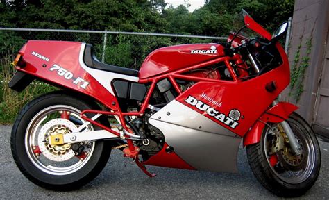 Moto Del Día Ducati 750 F1 Espíritu Racer Moto