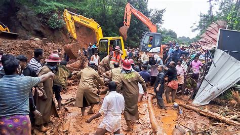 Kerala is in southwestern india (image: Kerala floods 2018: Heavy rain and landslides wreck God's Own Country; 26 killed, Cochin airport ...