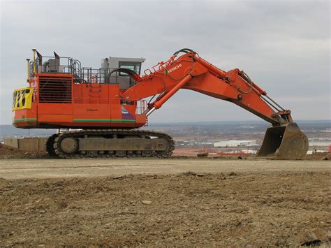 Big Hitachi Excavator A Photo On Flickriver