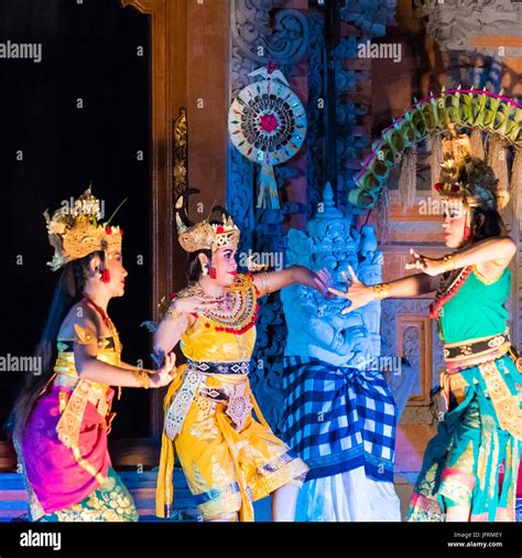 Bali Indonesia May 2 2017 Traditional Bali Dancers Performing