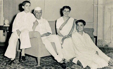 Rajiv Gandhi Birth Anniversary Rare Photos And Intriguing Facts About
