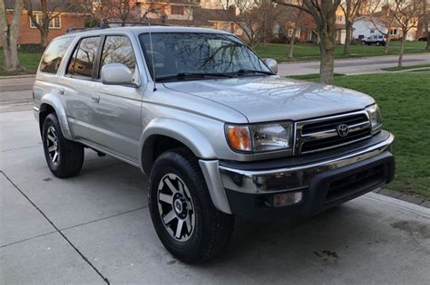 This 2000 Toyota 4runner Sr5 Is A Four Wheel Drive Example That Is