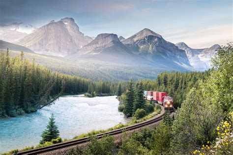 12 Of The Most Scenic Train Rides To Take Across America In 2020