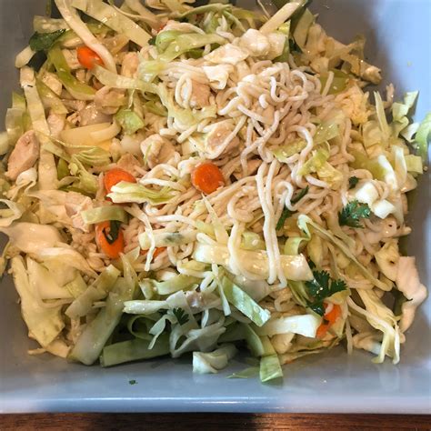 It's one of my absolute favorite salads, and every time i feel the need to eat a little. Easy Chinese Chicken Salad Recipe | Allrecipes