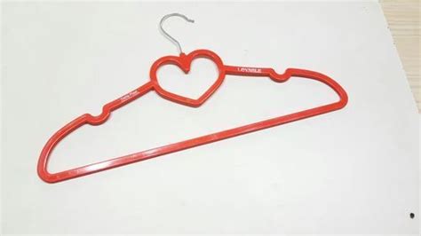 Top Heart Plastic Hanger Pattern Plain At Best Price Inr 240 Dozen