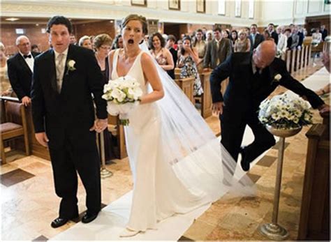 20 Hilarious Wedding Fails Gallery Ebaums World