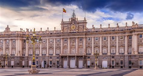 Madryt co zwiedzić w stolicy Hiszpanii Zabytki atrakcje