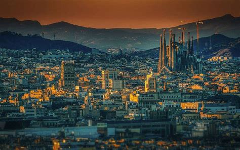 Top Barcelona Travel Tips Must Read Before You Go
