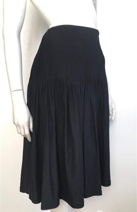 Emanuel Ungaro 1990s Silk And Cotton Pleated Black Skirt Size 10 For