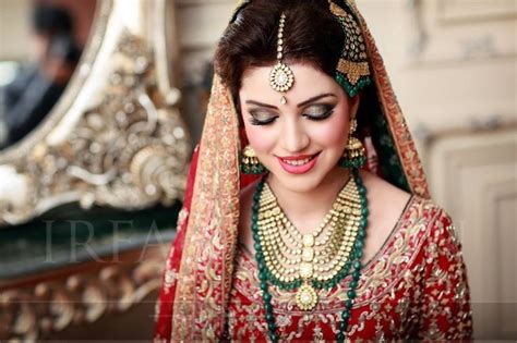 Pin By Shining Pearl On ♥ Dulhan ♥ Pakistani Bridal Hairstyles Pakistani Bridal Makeup