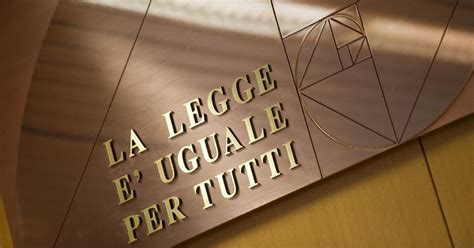 La Legge è Uguale Per Tutti Ma Per Alcuni è Più Uguale Degli Altri