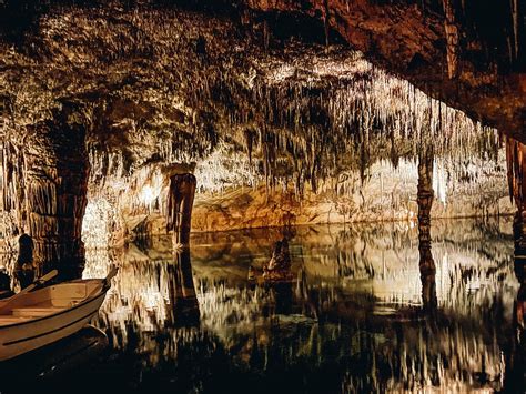 Mallorcas Cuevas Del Drach Dragon Caves In Spain