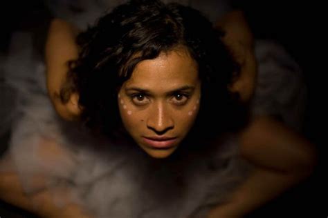 Angel Coulby I Currently Don T Know Who She Is But I Like Her Face And This Photo And