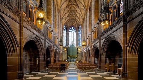 Artist tracey emin is to unveil a new installation inside liverpool's anglican cathedral as part of the city's capital of culture celebrations. リバプール大聖堂 / リバプール旅行｜エクスペディア