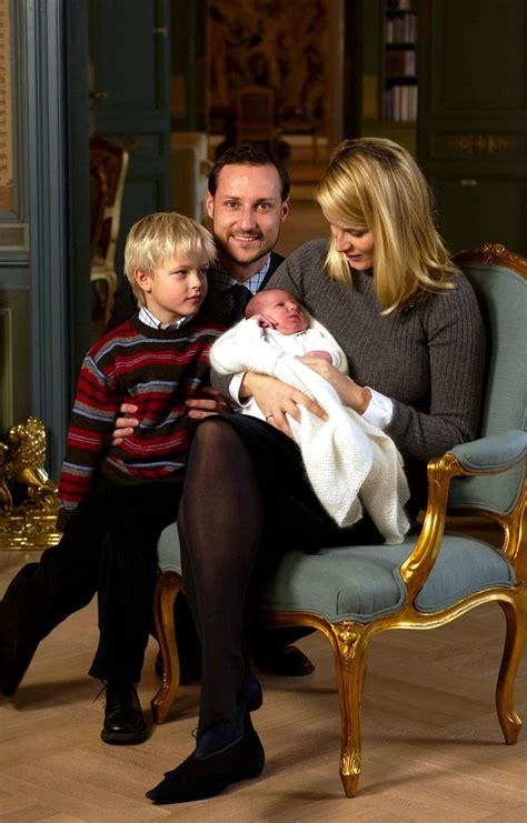 Otras tenía la reina ingrid, madre de la reina danesa margarita, una princesa de origen sueco. princess-ingrid-alexandra: " Crown Prince Haakon, Marius ...