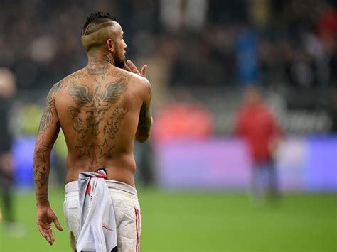 Arturo vidal has a tattoo of alphabets inked near his beauty bones reads as 'j s m a v ' in bold capital letters inked on it. Bundesliga » News » Vidal: Zwölf Stunden Schmerz für neues ...