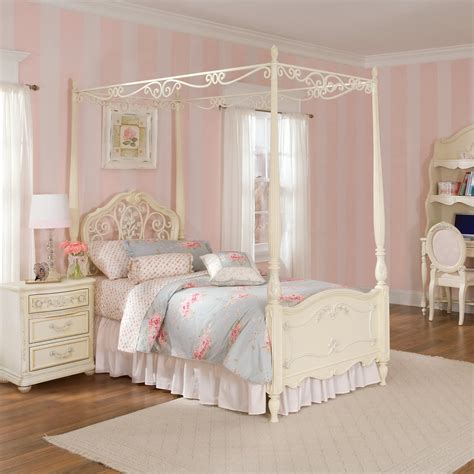 Lovely Princess Bedroom Ideas That Will Make You Feel Like You Are In A