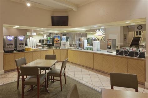 La quinta by wyndham las vegas airport n conv. Hotel La Quinta Inn & Suites Las Vegas Airport North ...