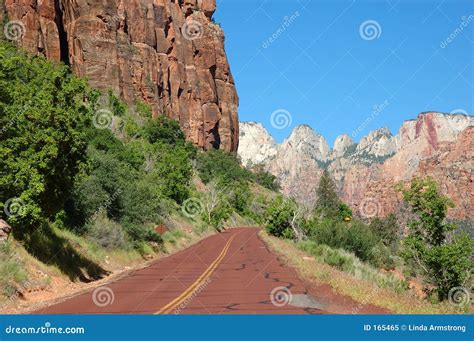 Utah Highway 9 In Zion Stock Image Image Of America Western 165465