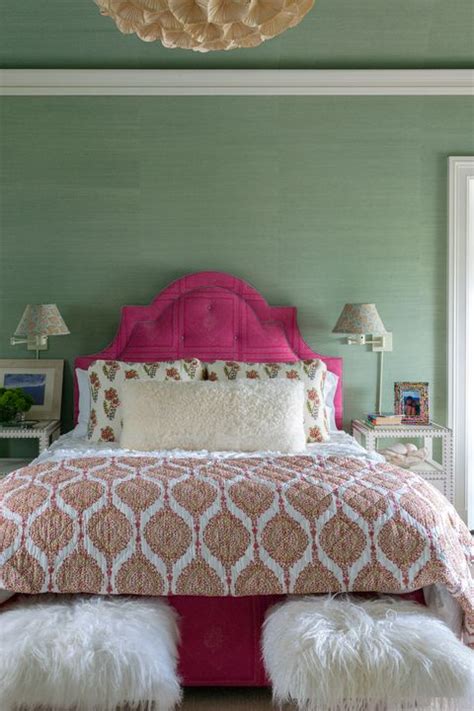 Learning how to choose neutral bedroom colors means taking into consideration the paint's underlying tones. 25+ Best Bedroom Colors - Relaxing Paint Color Ideas for ...