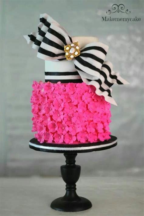 Top Mini Elegant And Chic Cakes Page 4 Of 29
