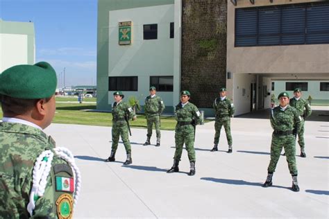 “la Policía Militar” Parte Activa De La Gran Fuerza De México Péndulo Online
