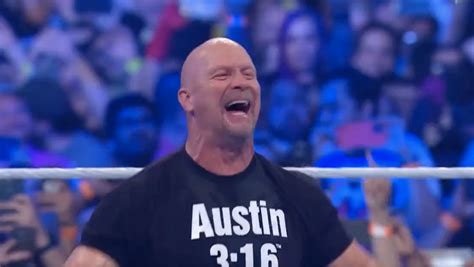 Stone Colds Hilarious Reaction To Vince Mcmahon Selling His Stunner At