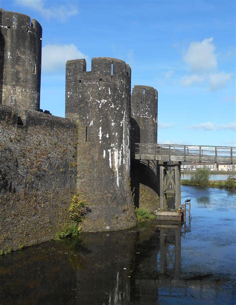 Caerphilly Castle Ancient And Medieval Architecture