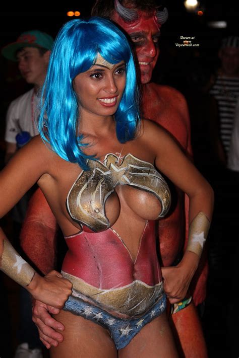 Nude Girl With Bodypaint December 2011 Voyeur Web Hall Of Fame