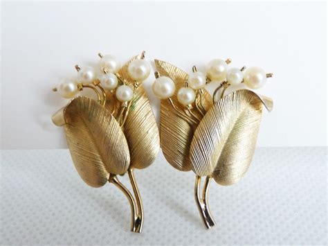 Vintage Gold Tone Clip On Earrings Pat 156452 Leaf And Etsy