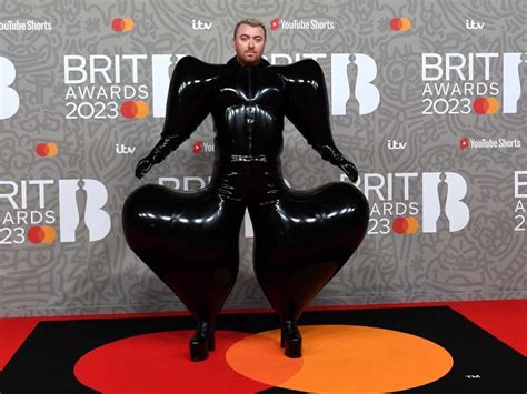 Brit Awards 2023 The Boldest Red Carpet Looks From Sam Smith To Rina